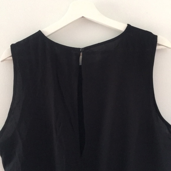 New⭐️ Black romper - Picture 4 of 4